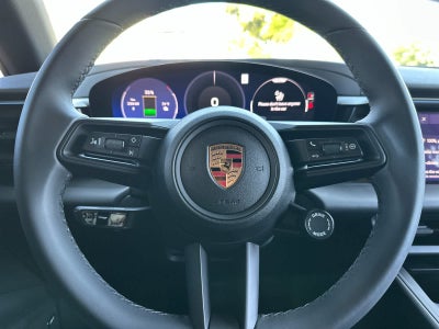 2026 Porsche Macan Macan 4 Electric