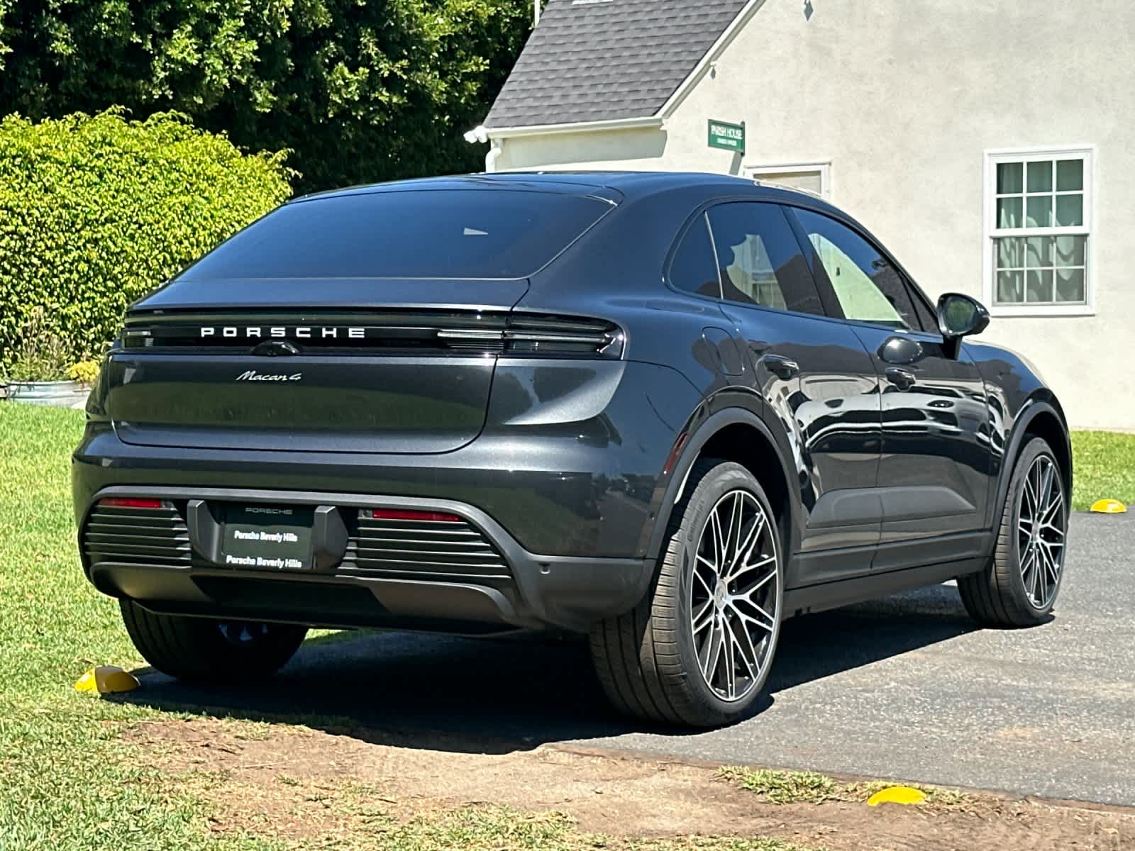 2026 Porsche Macan Macan 4 Electric