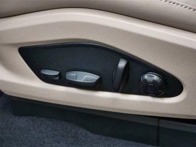 2025 Porsche Macan Electric 4