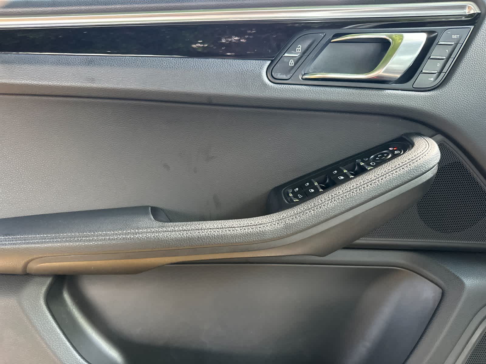 2021 Porsche Macan Macan S