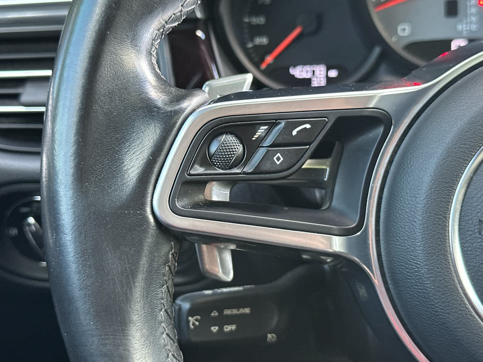 2021 Porsche Macan Macan S