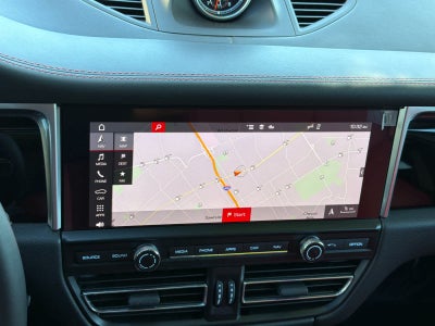 2021 Porsche Macan Macan S