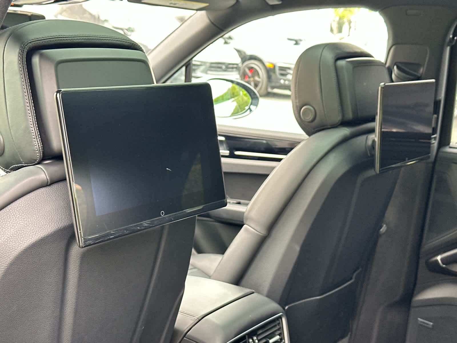 2023 Porsche Cayenne S