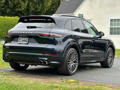 2023 Porsche Cayenne S
