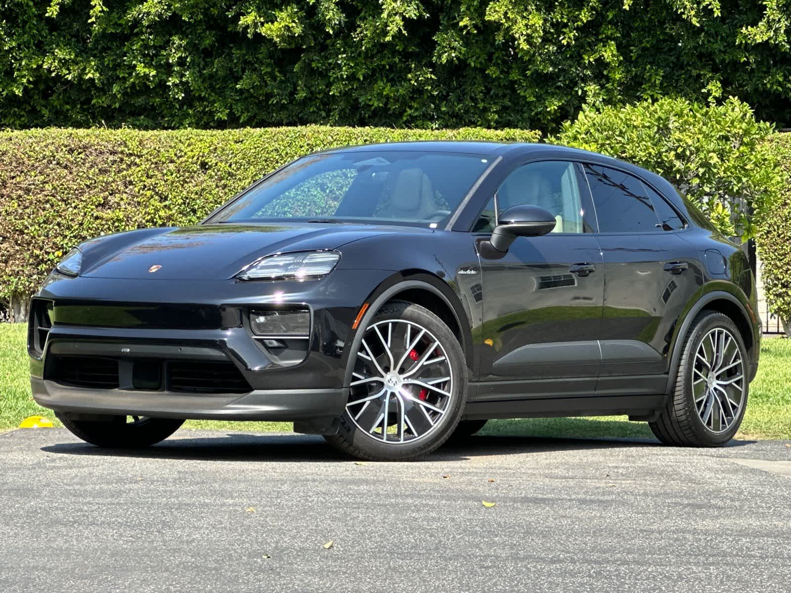 2025 Porsche Macan Macan 4S Electric