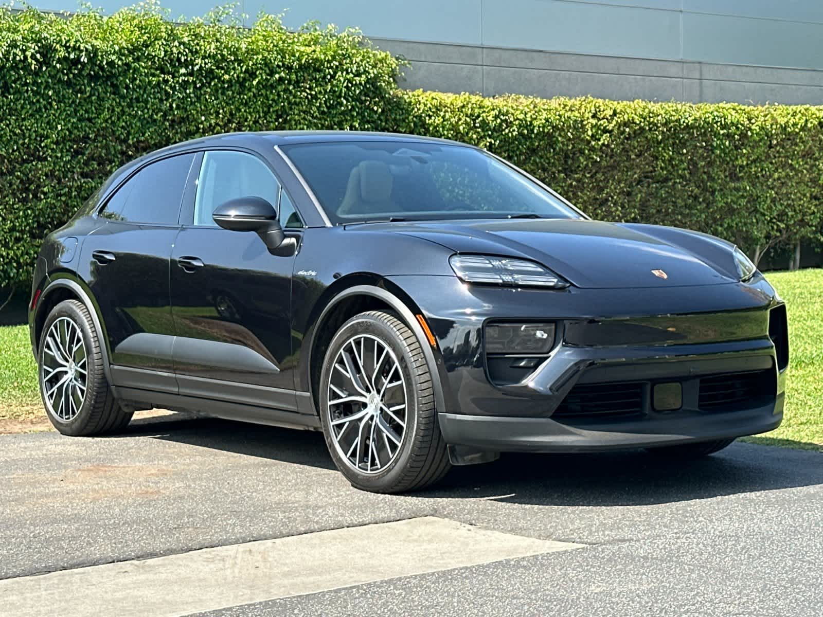 2025 Porsche Macan Macan 4S Electric