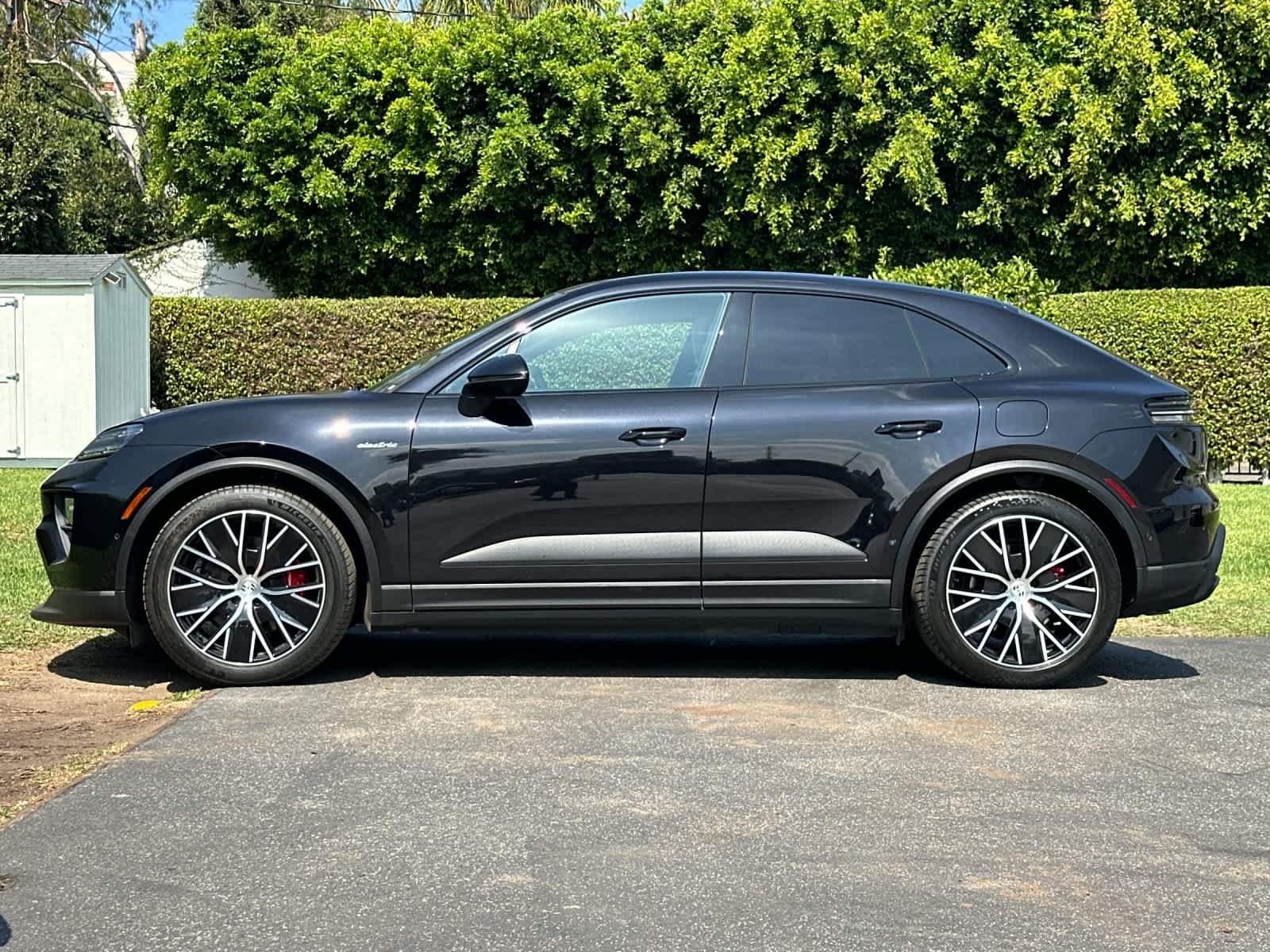 2025 Porsche Macan Macan 4S Electric