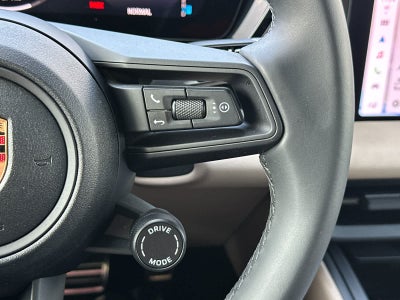 2025 Porsche Macan Macan 4S Electric