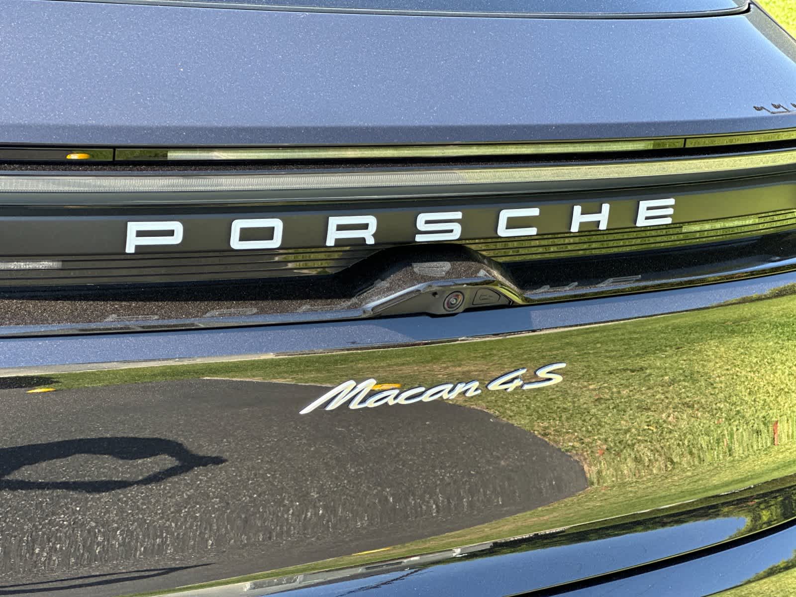 2025 Porsche Macan Macan 4S Electric