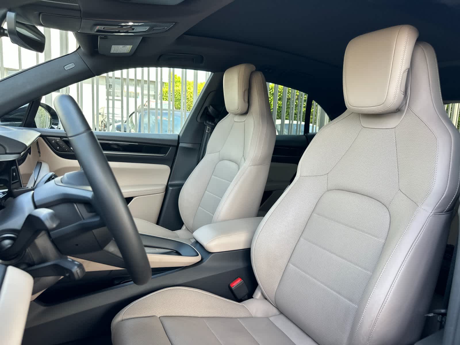 2025 Porsche Macan Macan 4S Electric