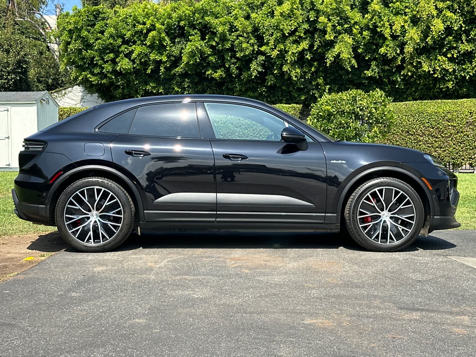 2025 Porsche Macan Macan 4S Electric