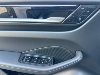 2026 Porsche Macan 4S Electric