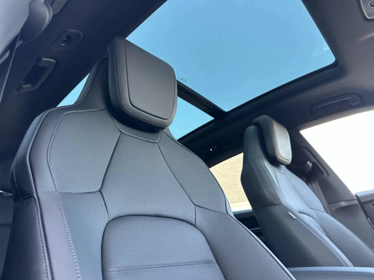 2026 Porsche Macan 4S Electric