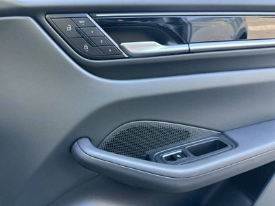 2026 Porsche Macan 4S Electric