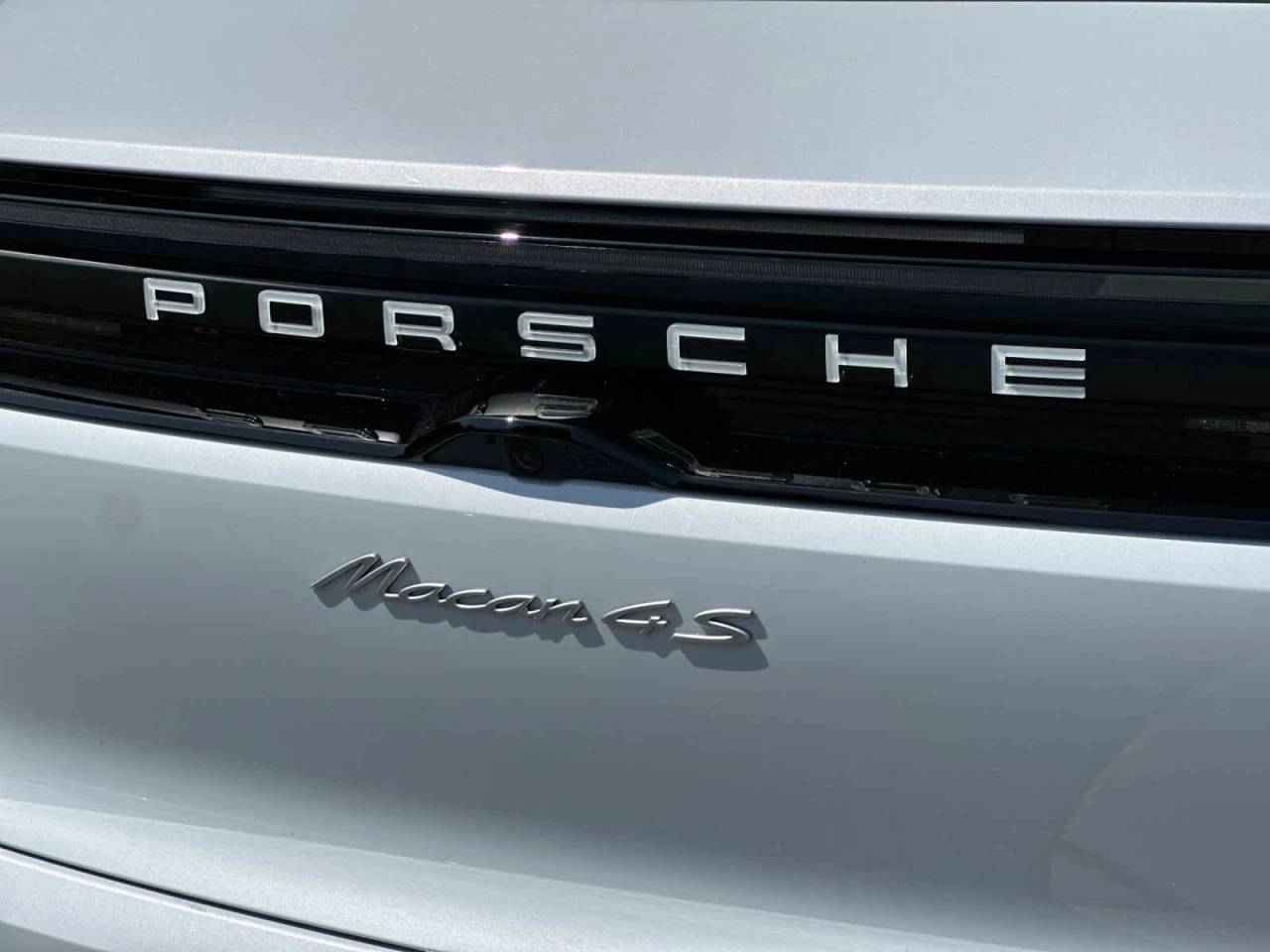 2026 Porsche Macan 4S Electric