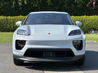 2025 Porsche Macan 4S Electric