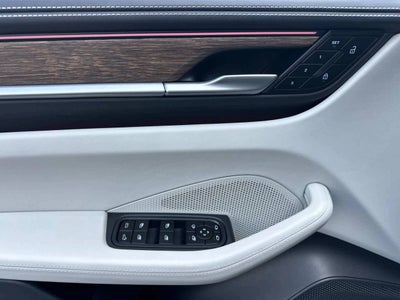2025 Porsche Macan 4S Electric