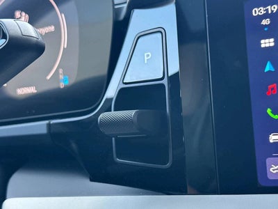 2025 Porsche Macan 4S Electric