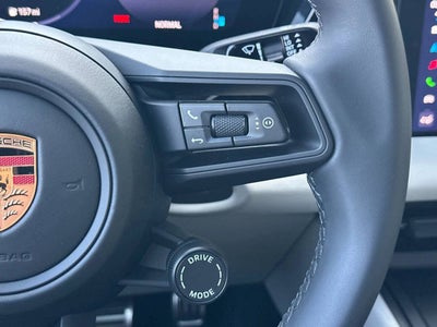 2025 Porsche Macan 4S Electric