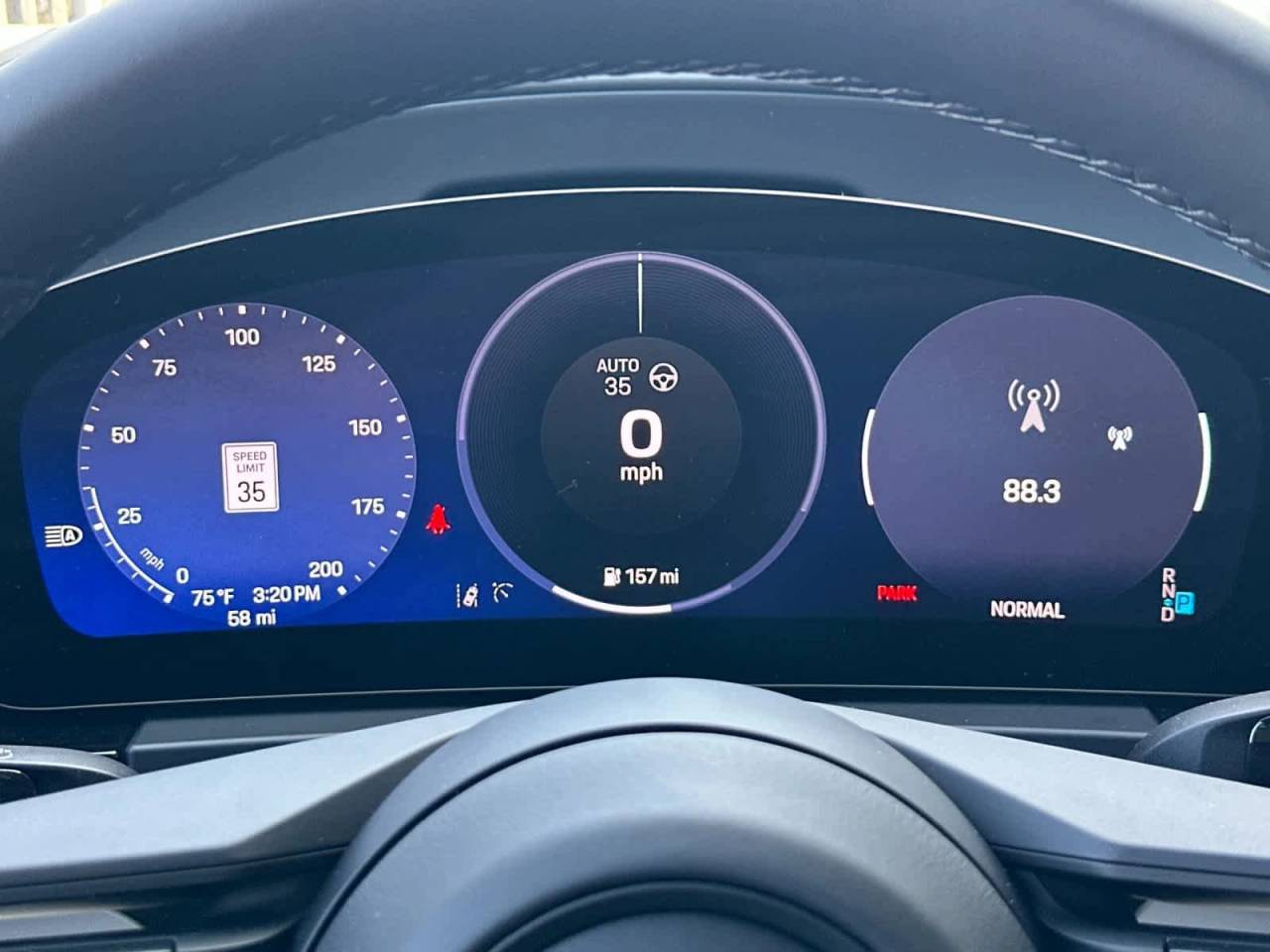 2025 Porsche Macan 4S Electric