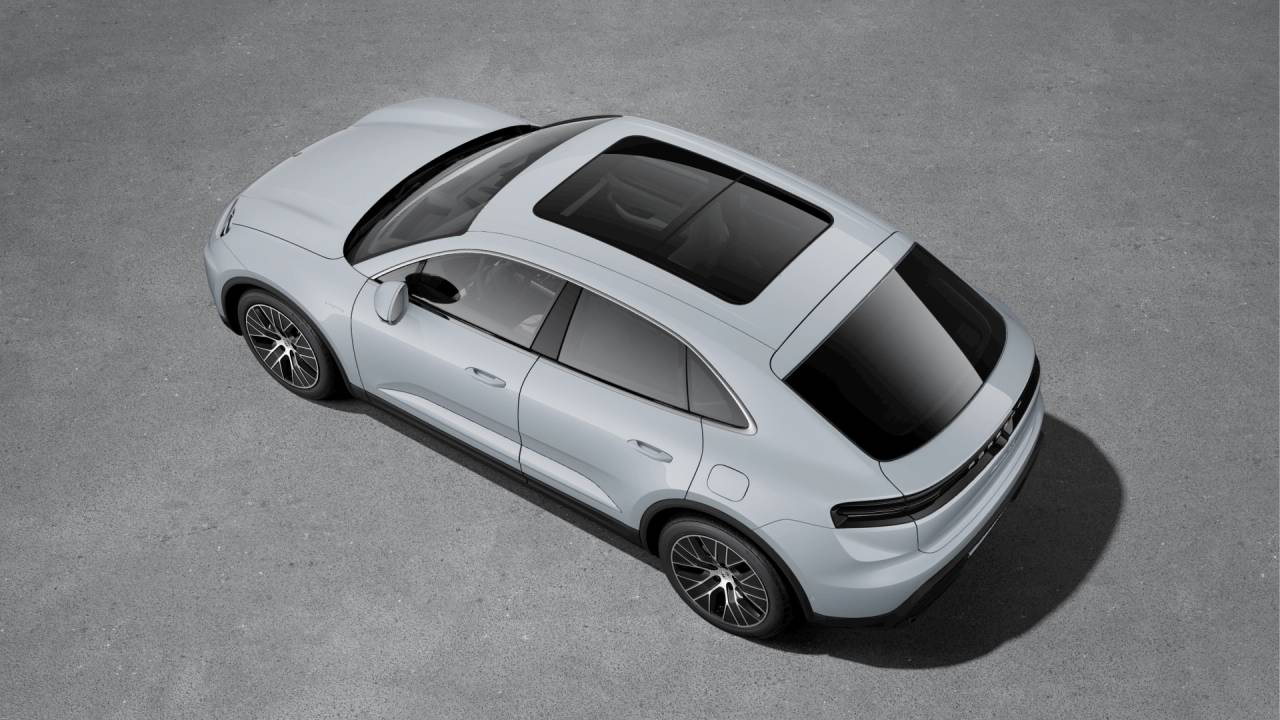 2025 Porsche Macan 4S Electric
