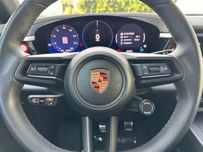 2025 Porsche Macan 4S Electric