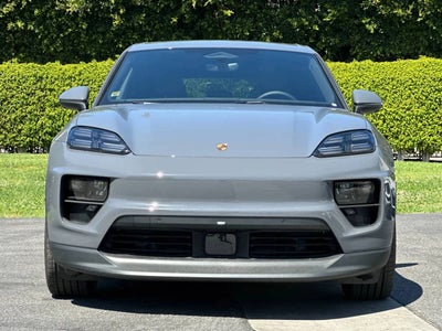 2026 Porsche Macan 4S Electric