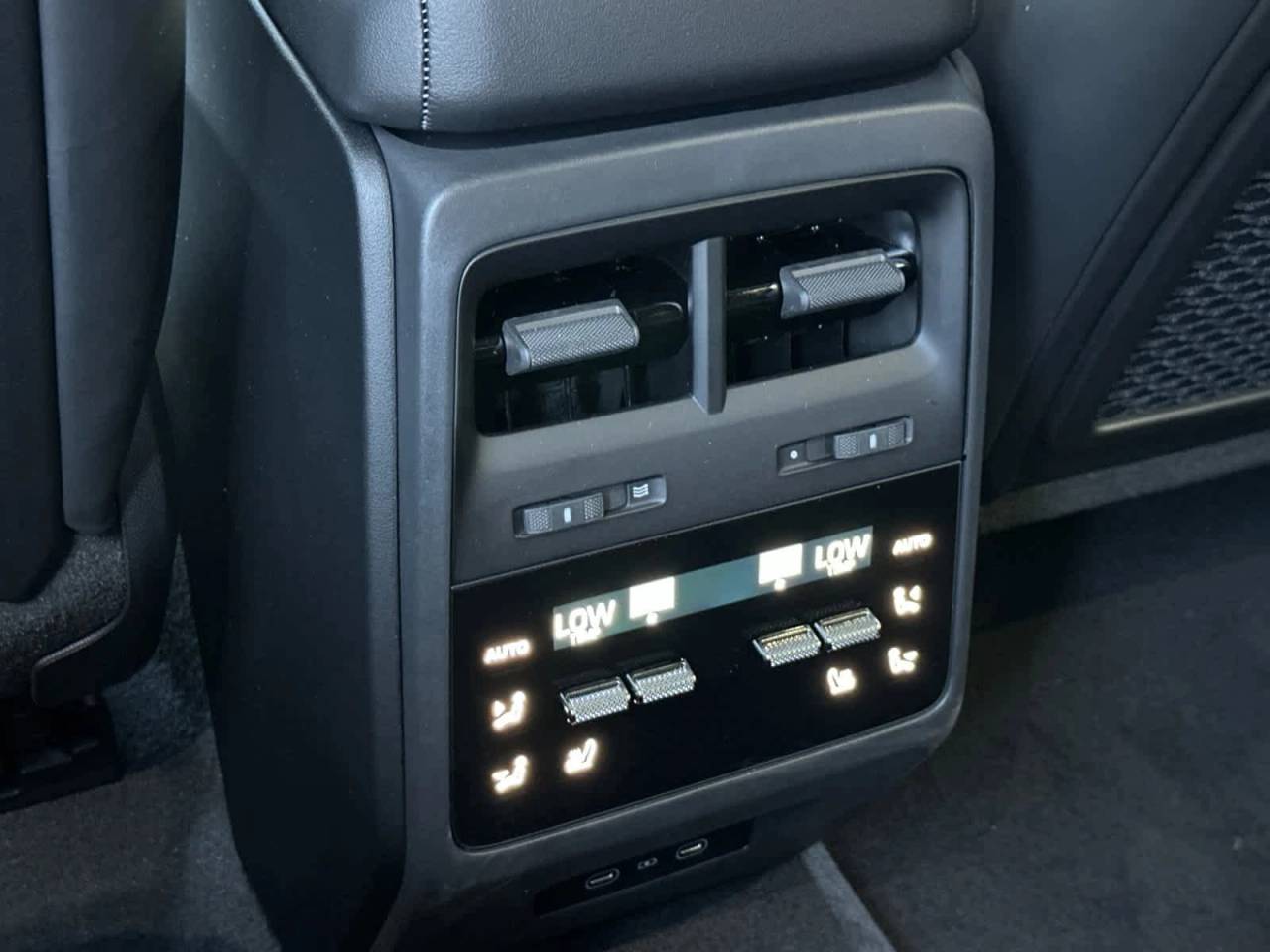 2026 Porsche Macan 4S Electric