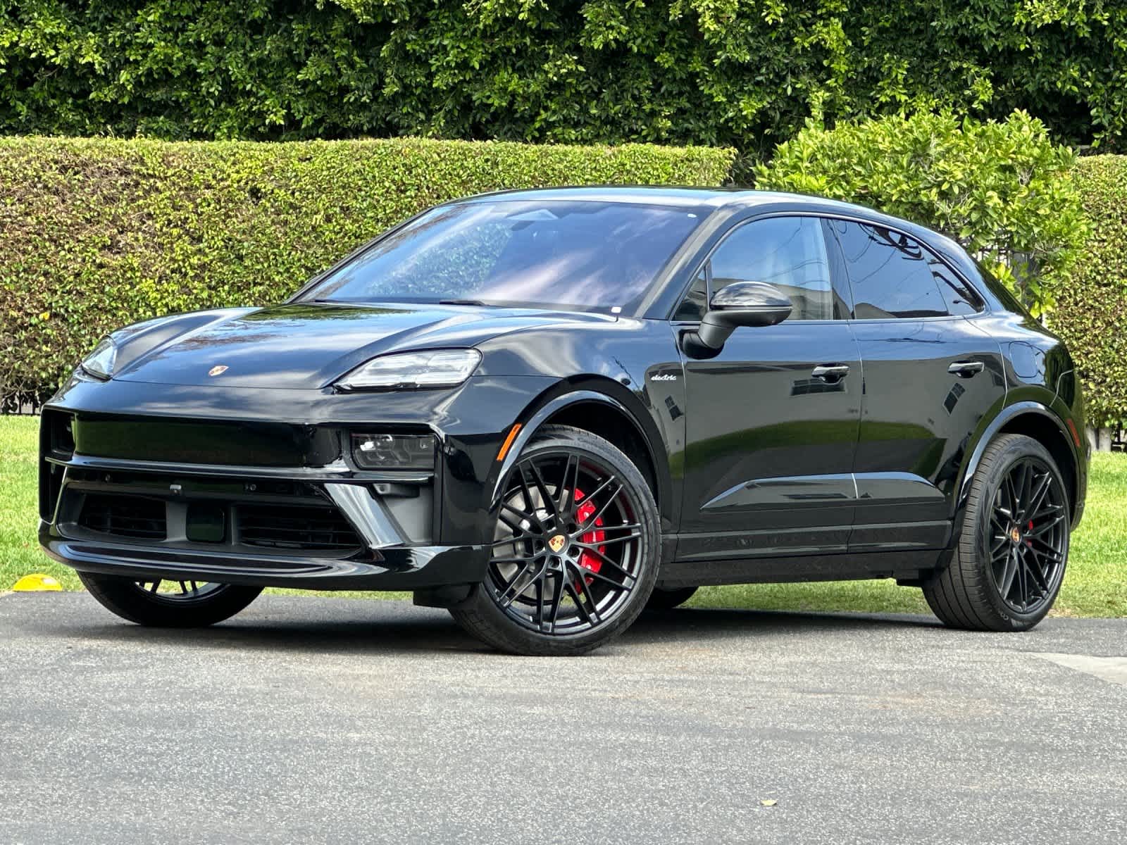 2026 Porsche Macan Macan 4S Electric