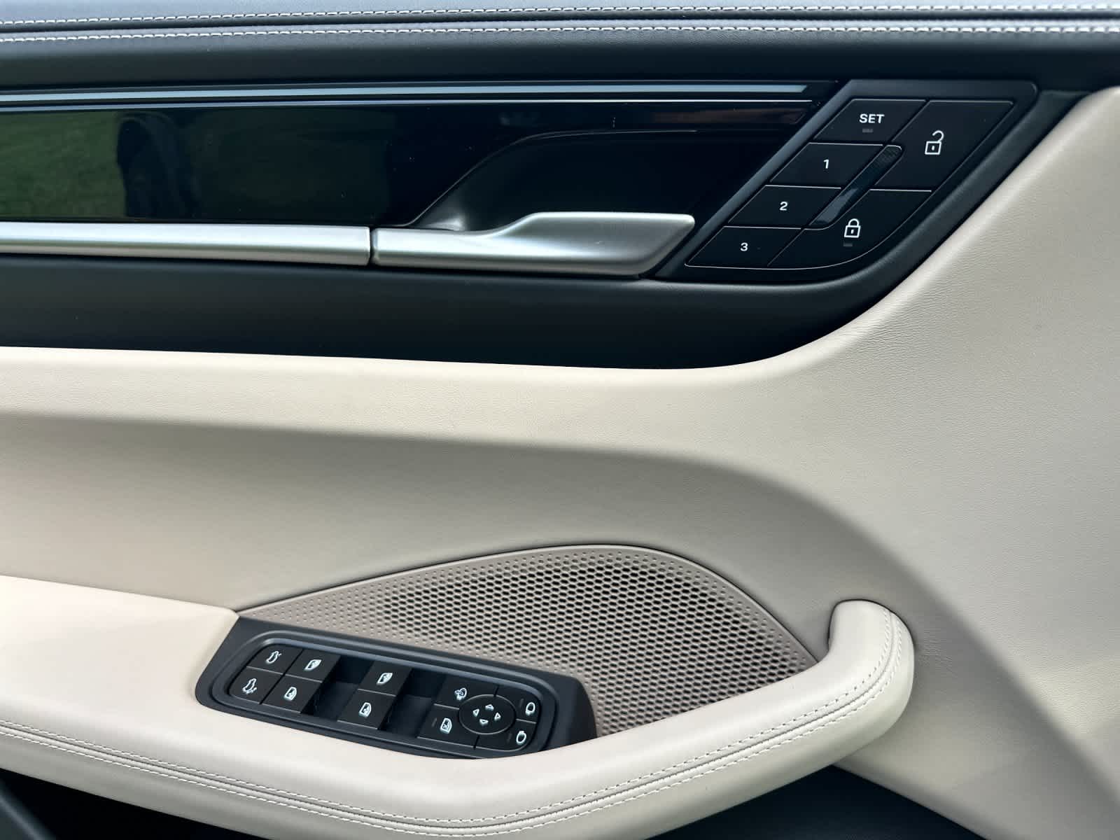 2026 Porsche Macan Macan 4S Electric