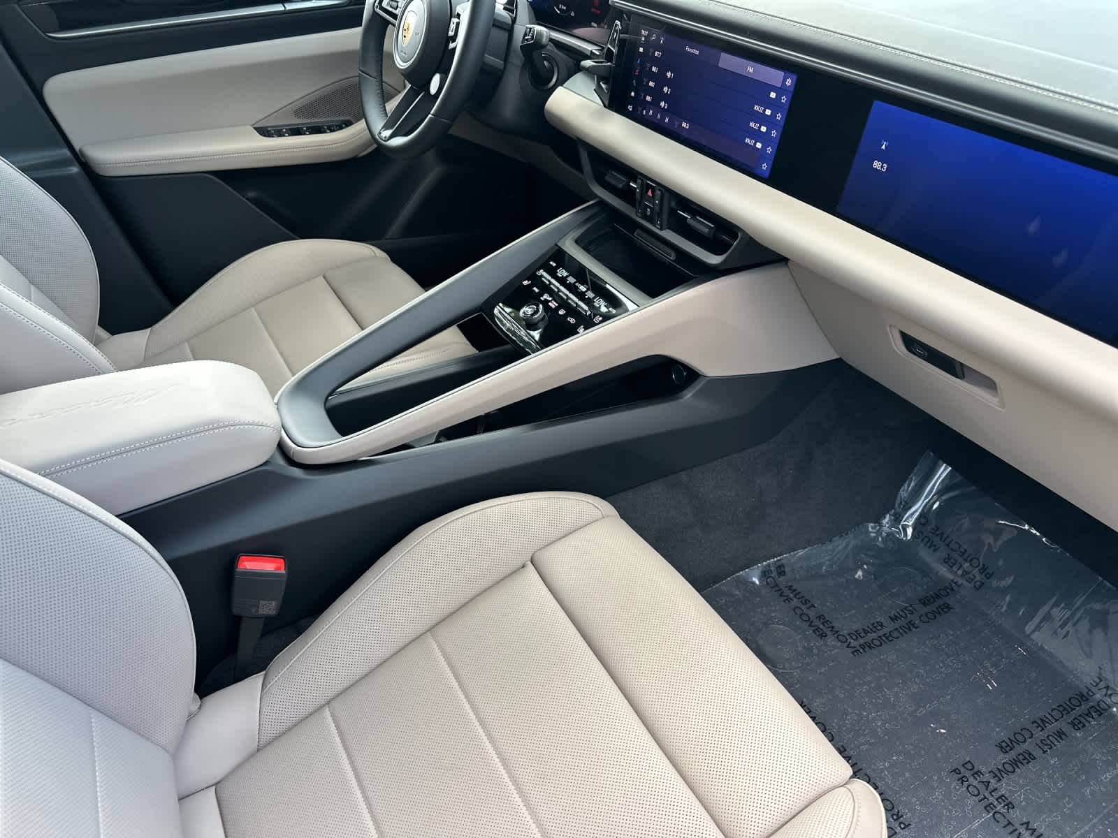 2026 Porsche Macan Macan 4S Electric