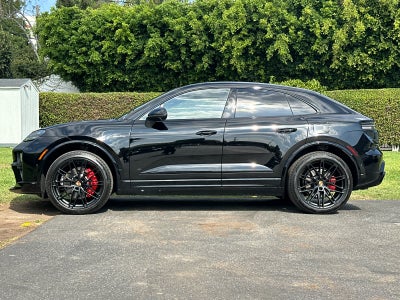 2026 Porsche Macan Macan 4S Electric