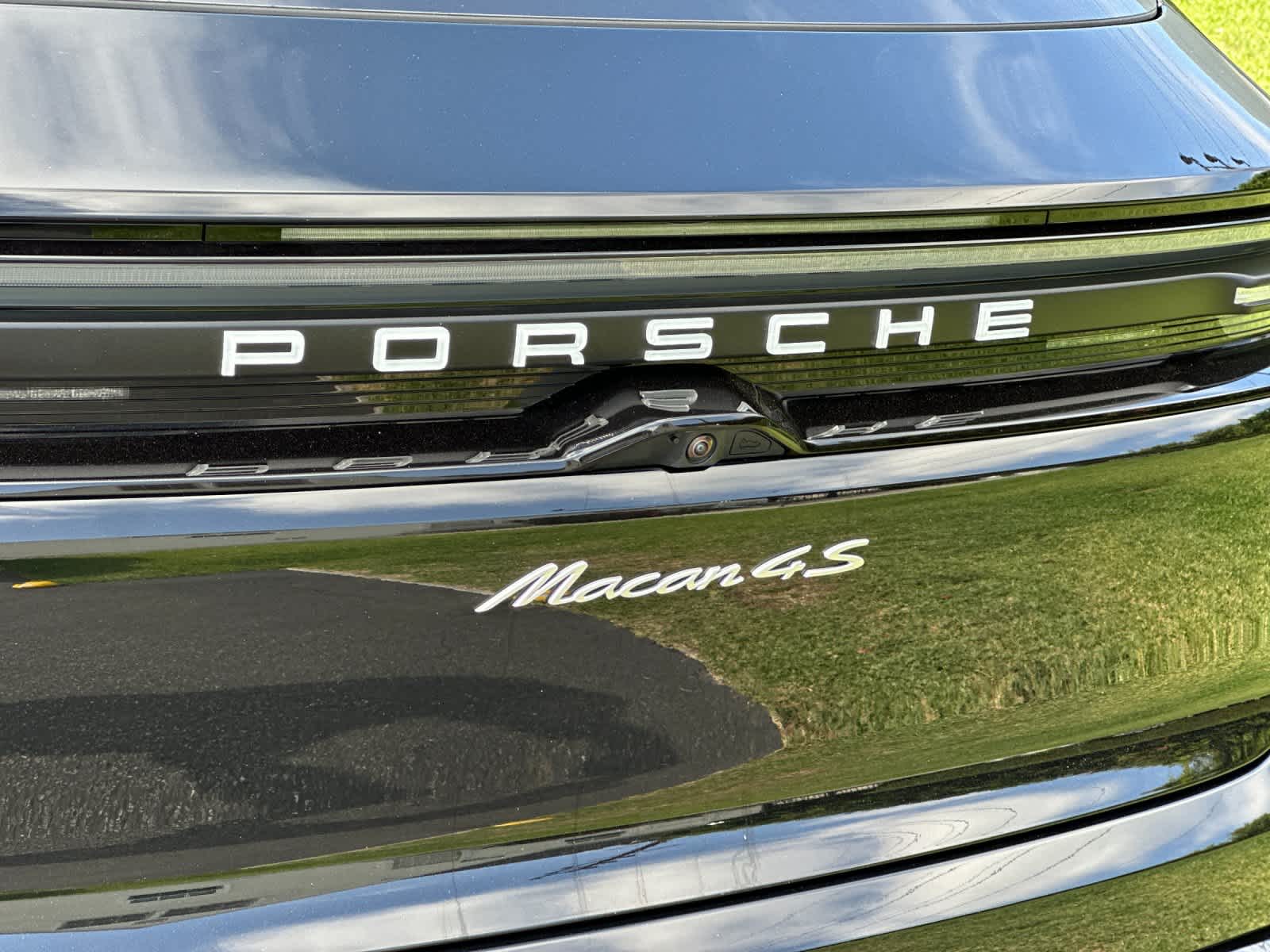 2026 Porsche Macan Macan 4S Electric
