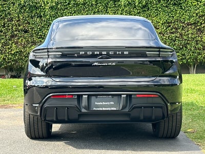 2026 Porsche Macan Macan 4S Electric