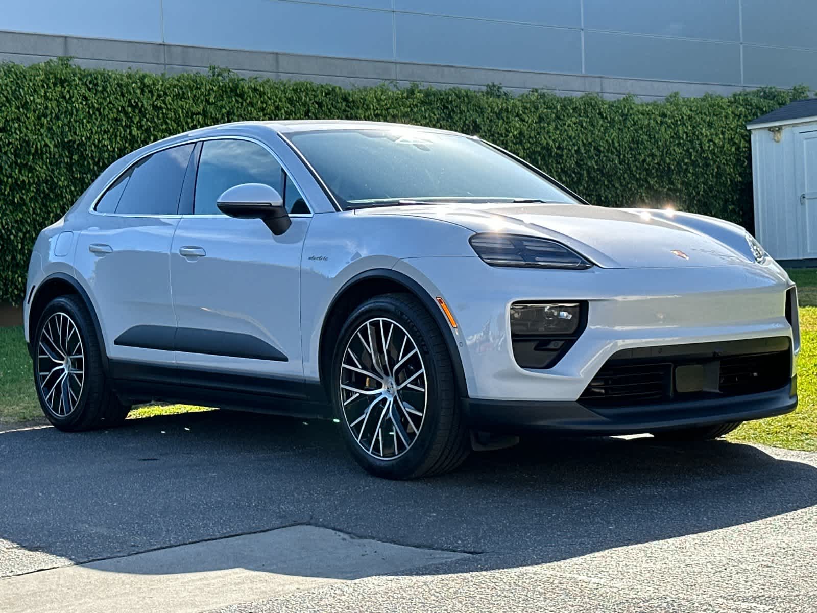 2025 Porsche Macan Macan 4S Electric