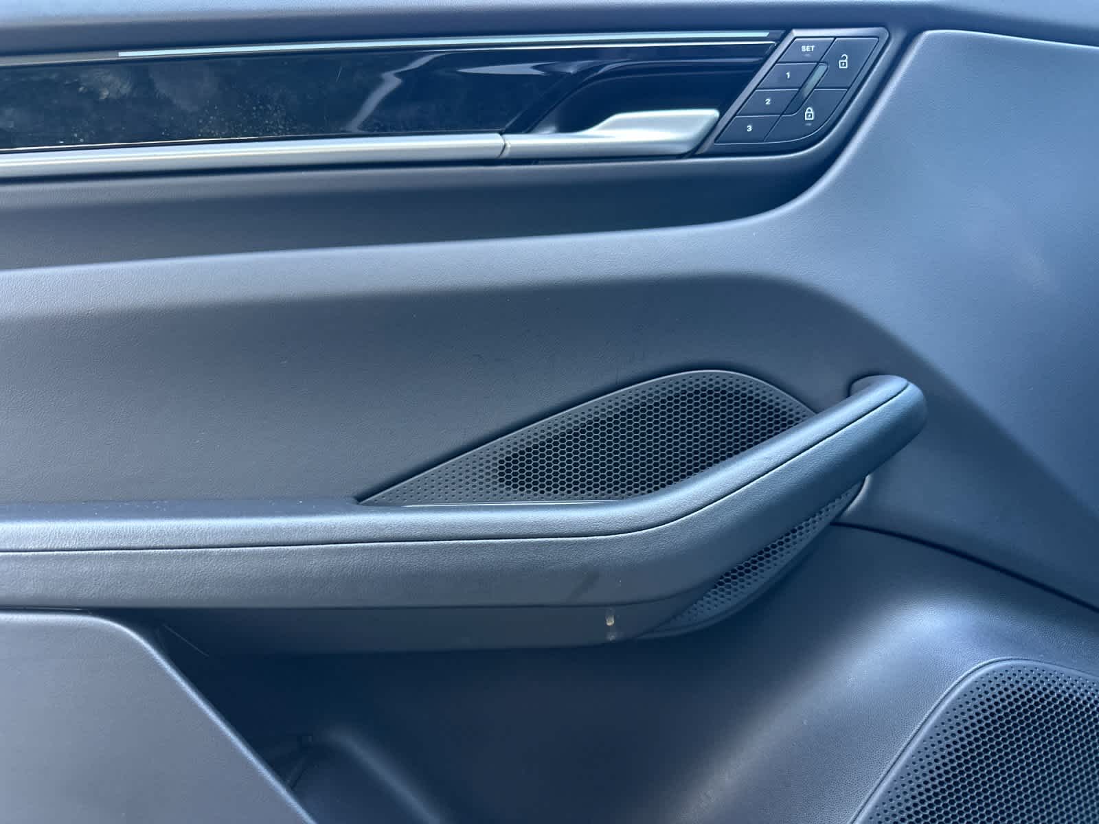 2025 Porsche Macan Macan 4S Electric