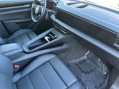 2025 Porsche Macan Macan 4S Electric