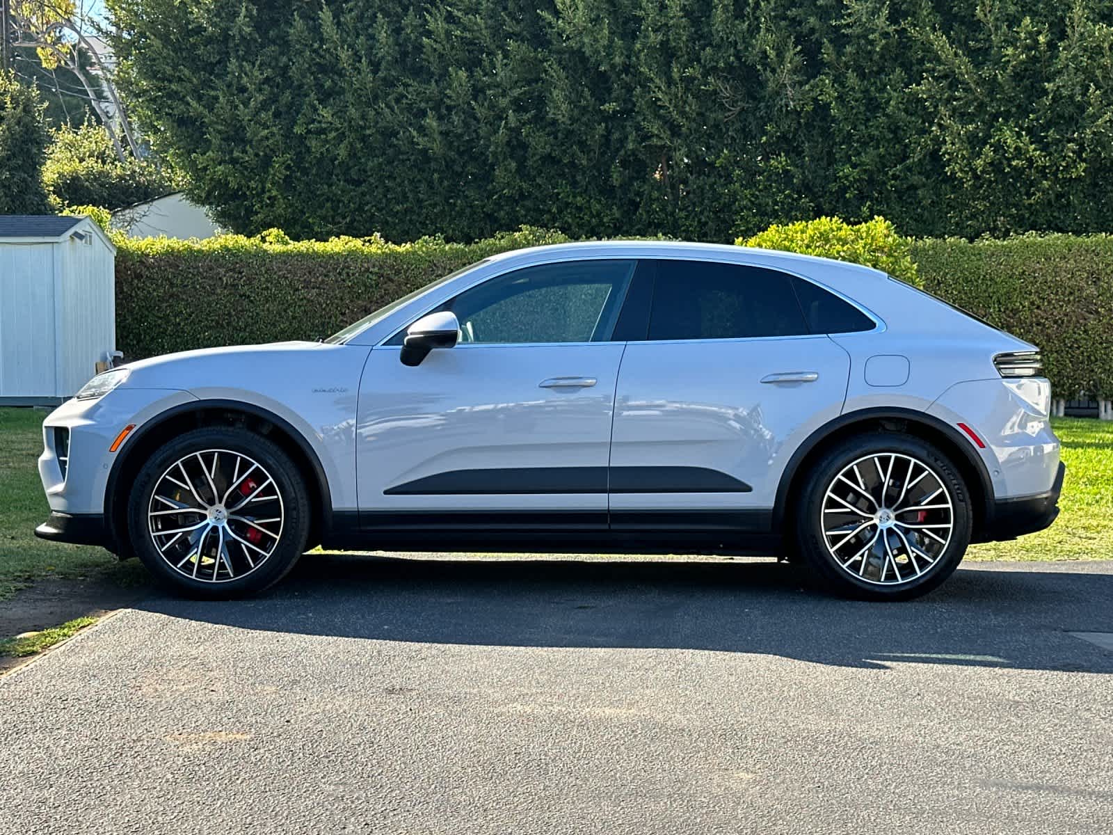 2025 Porsche Macan Macan 4S Electric