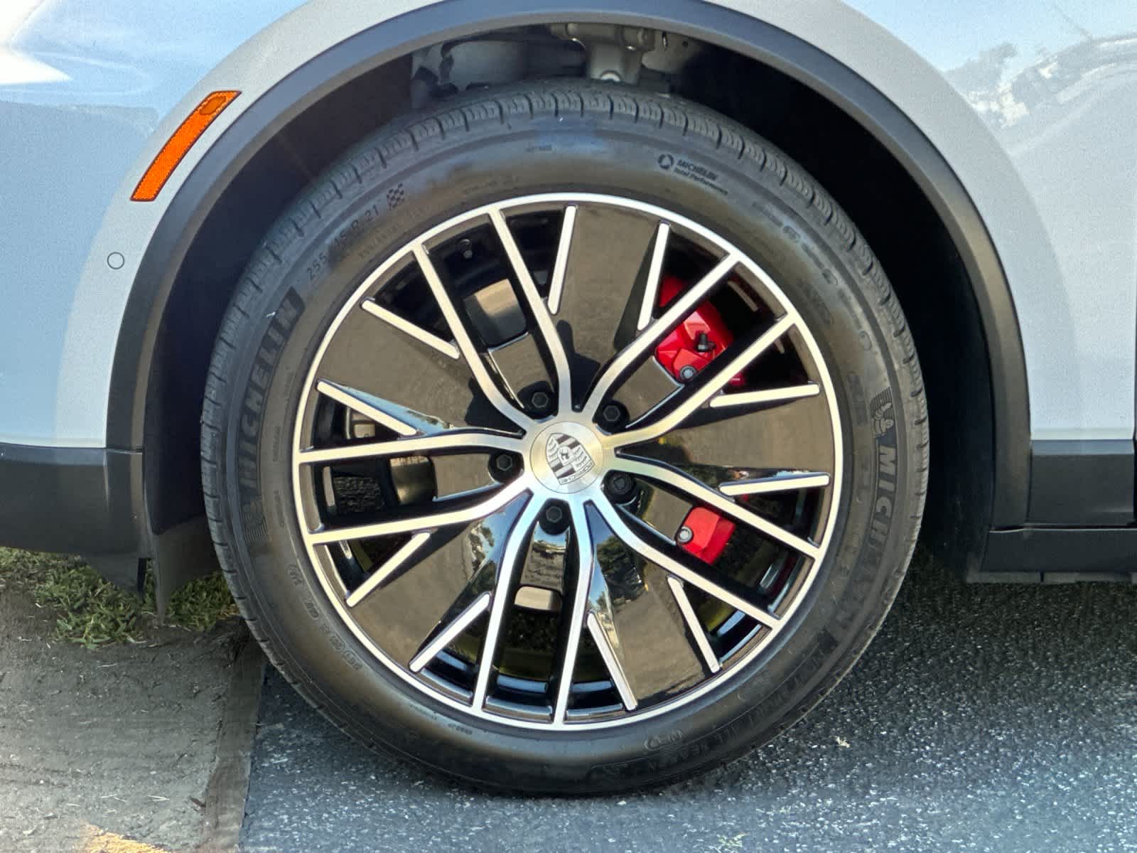 2025 Porsche Macan Macan 4S Electric