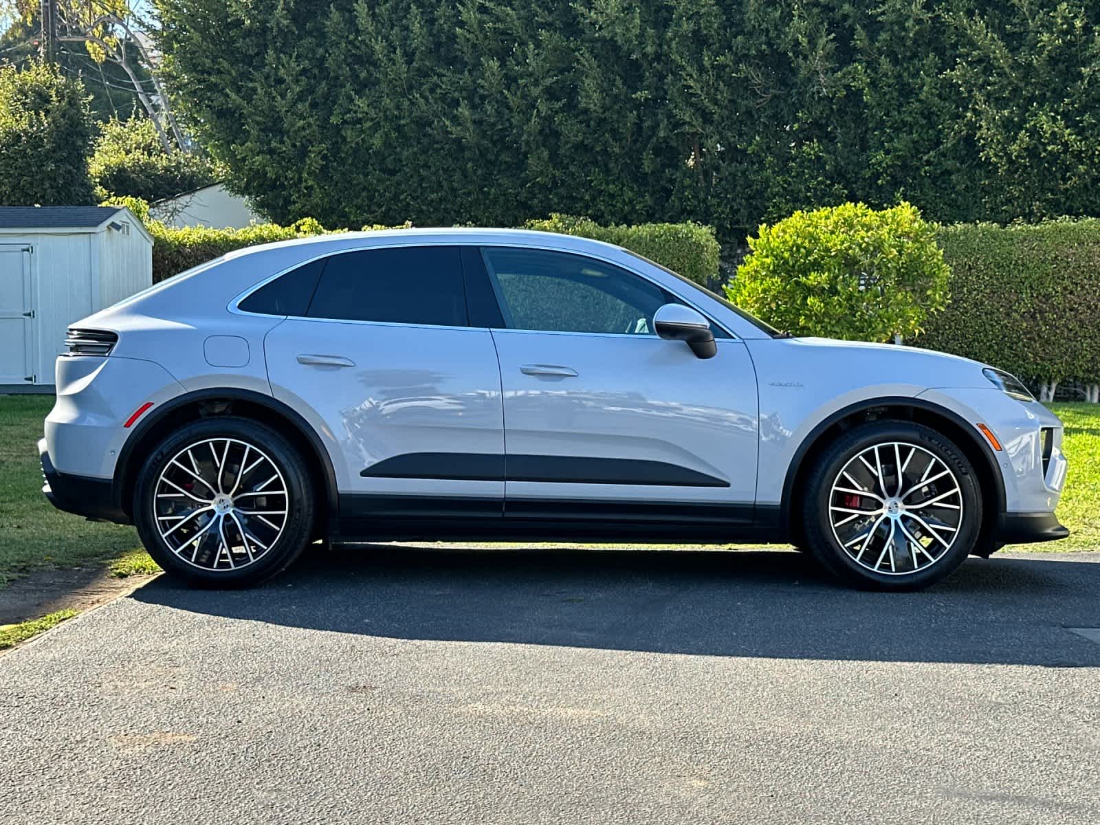 2025 Porsche Macan Macan 4S Electric