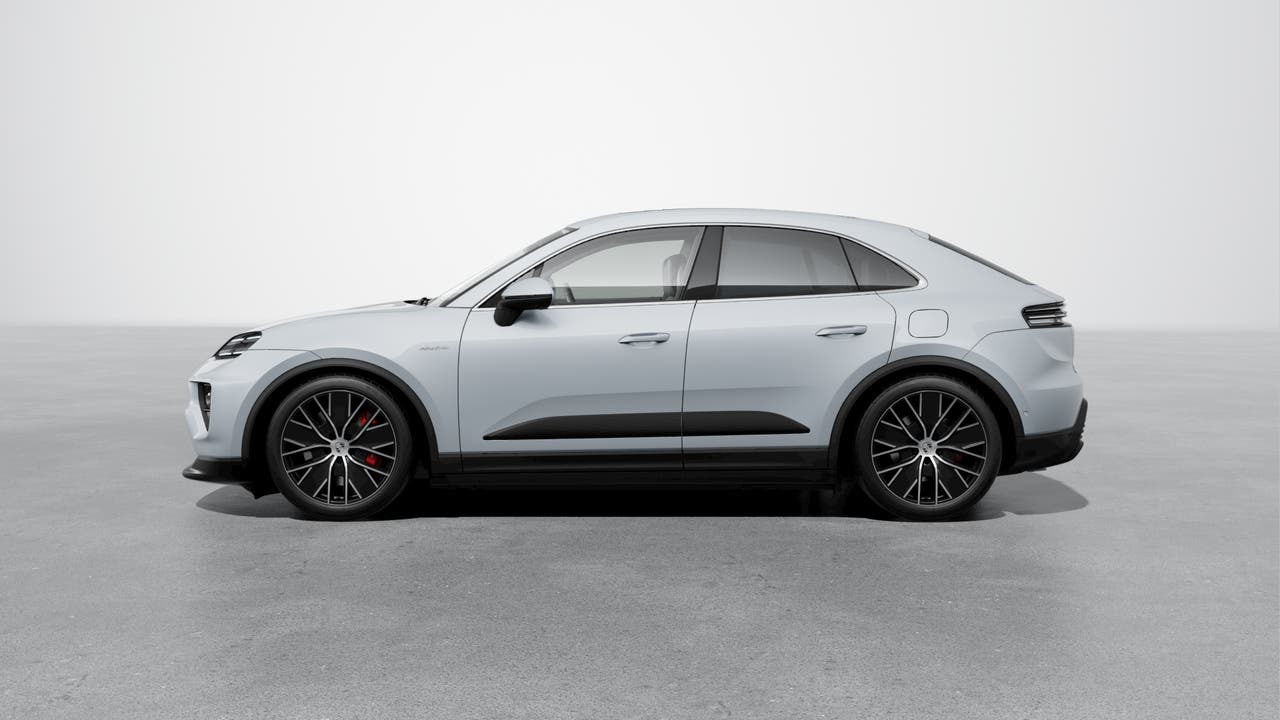 2025 Porsche Macan 4S Electric