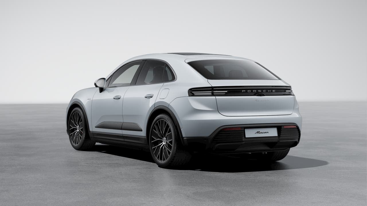 2025 Porsche Macan 4S Electric
