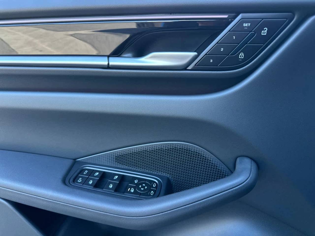 2026 Porsche Macan 4S Electric