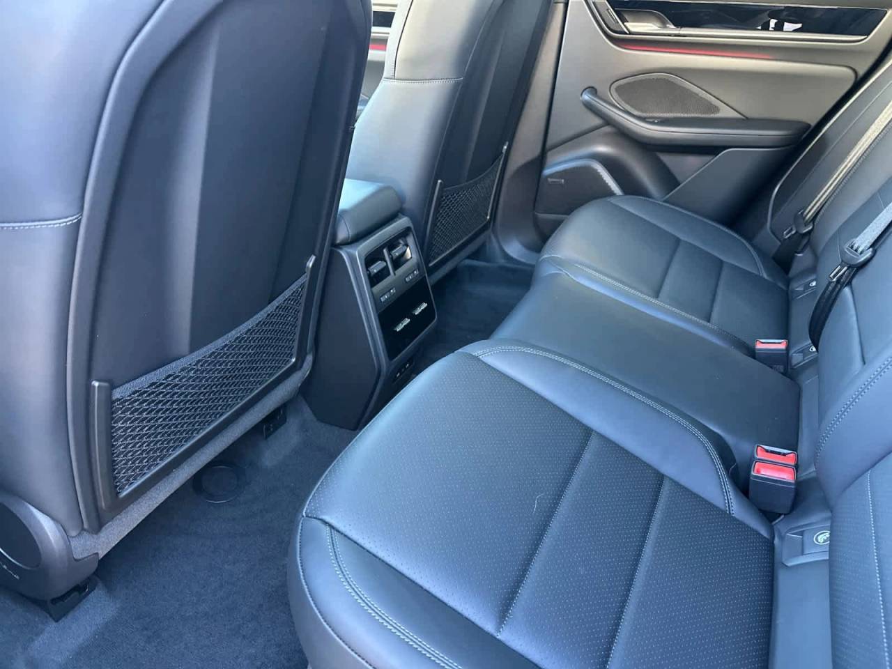 2026 Porsche Macan 4S Electric