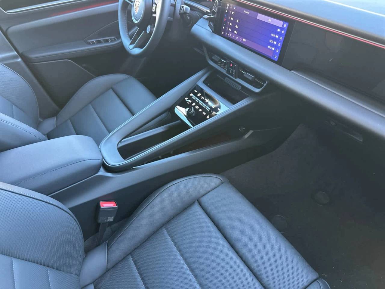 2026 Porsche Macan 4S Electric