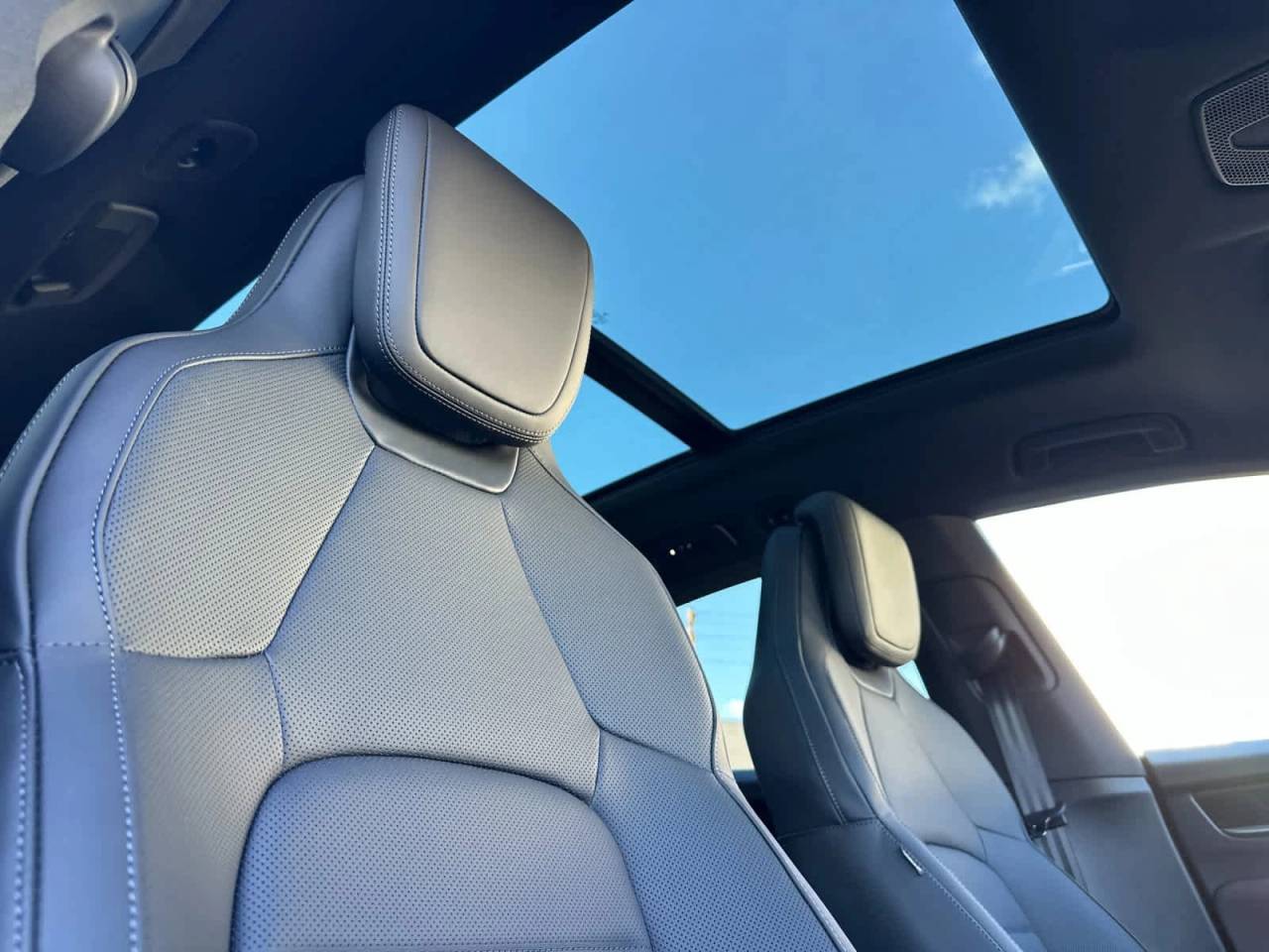 2026 Porsche Macan 4S Electric