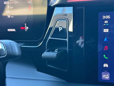 2026 Porsche Macan 4S Electric