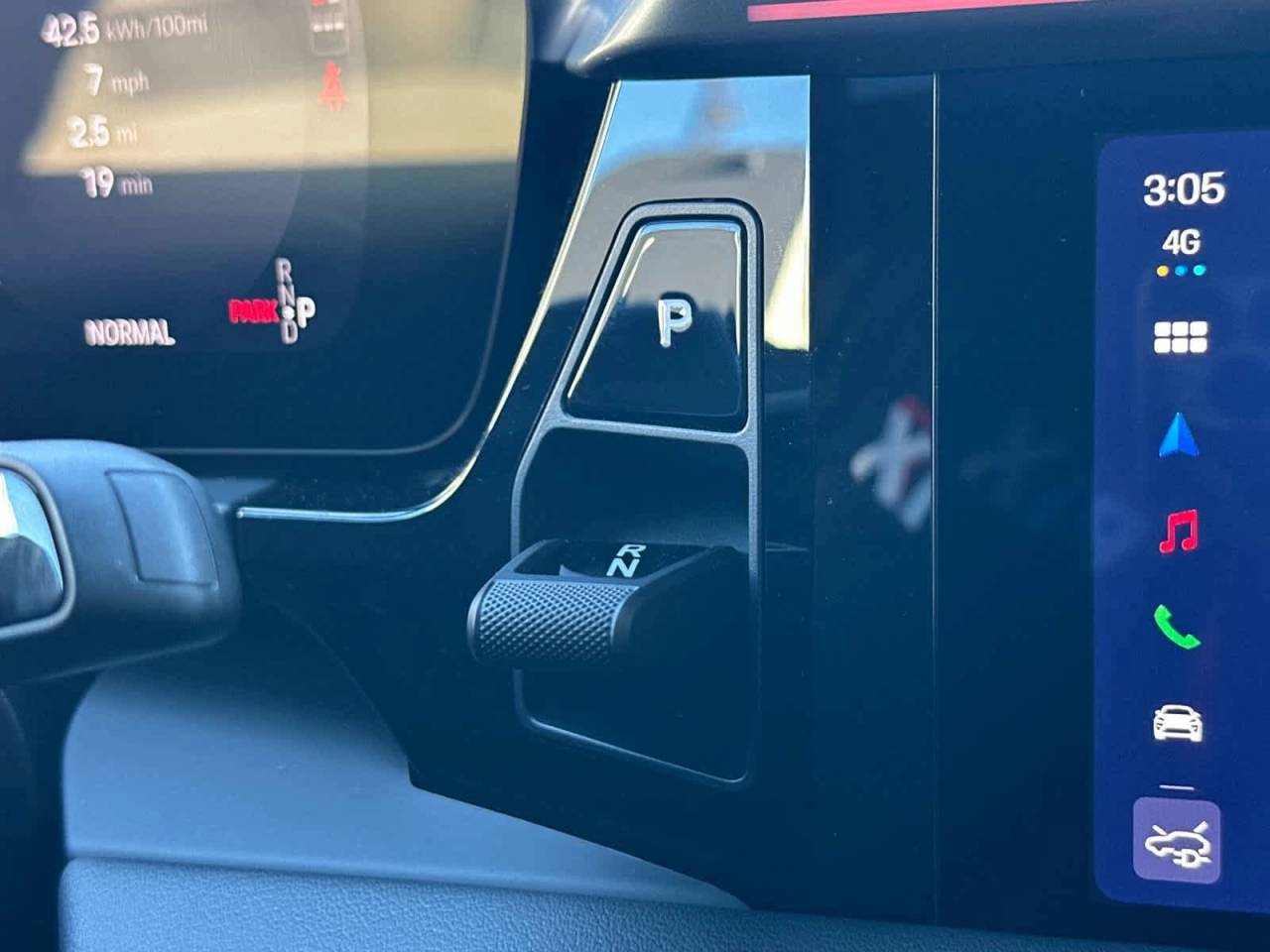 2026 Porsche Macan 4S Electric