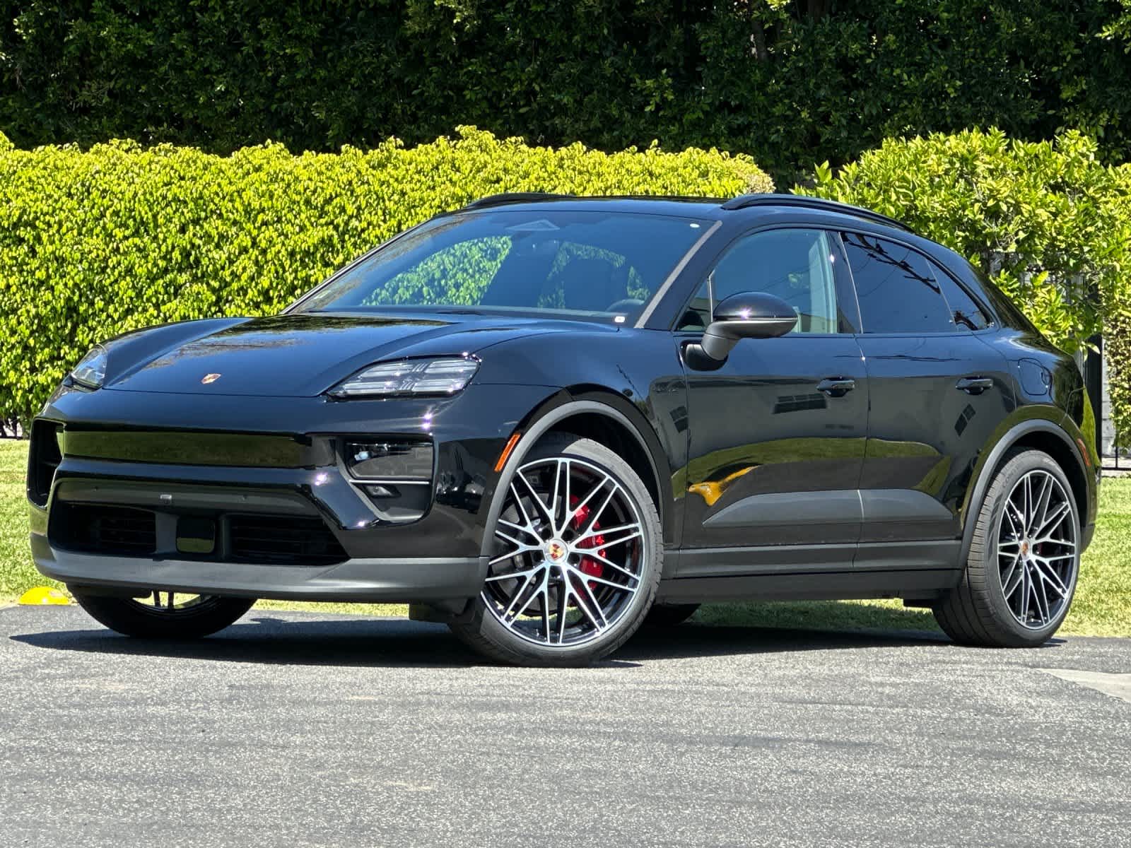 2026 Porsche Macan 4S Electric