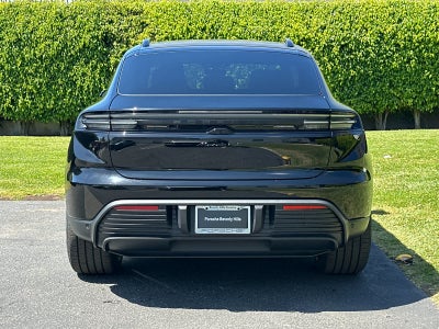 2026 Porsche Macan 4S Electric